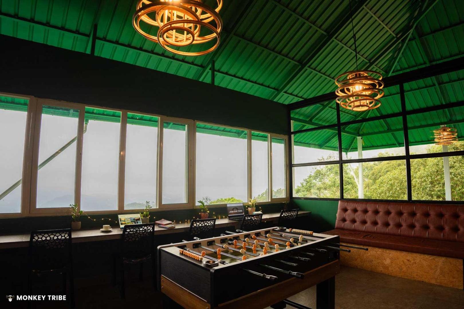 Monkey Tribe Munnar Hostel Bagian luar foto