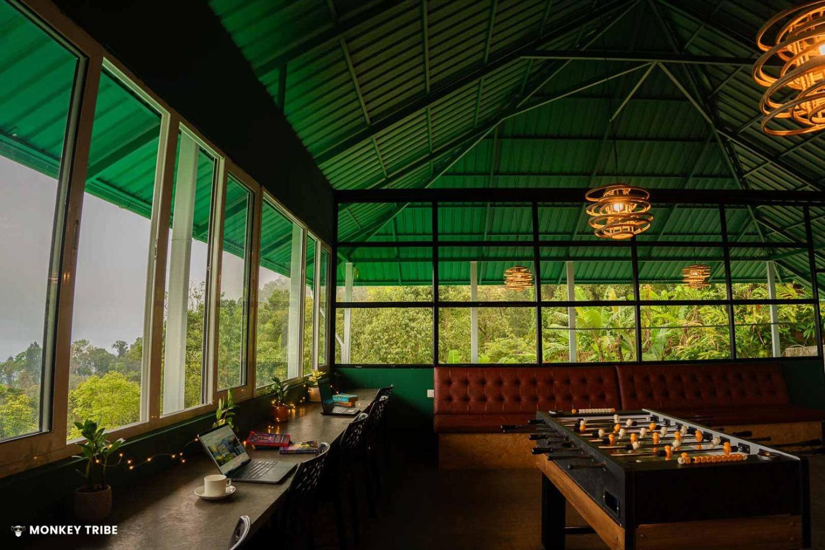 Monkey Tribe Munnar Hostel Bagian luar foto